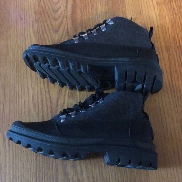 Tom’s rubber ankle boots sz 6 - Picture 3 of 7